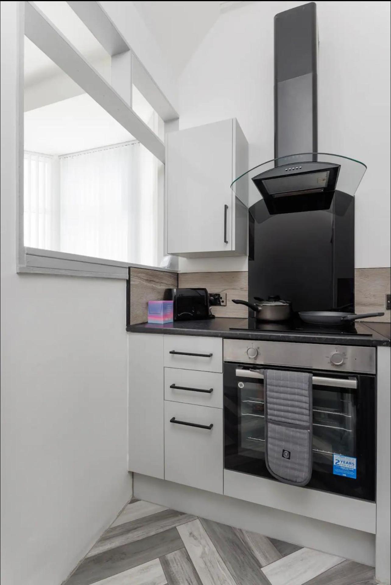 Residency Apartments Liverpool Buitenkant foto